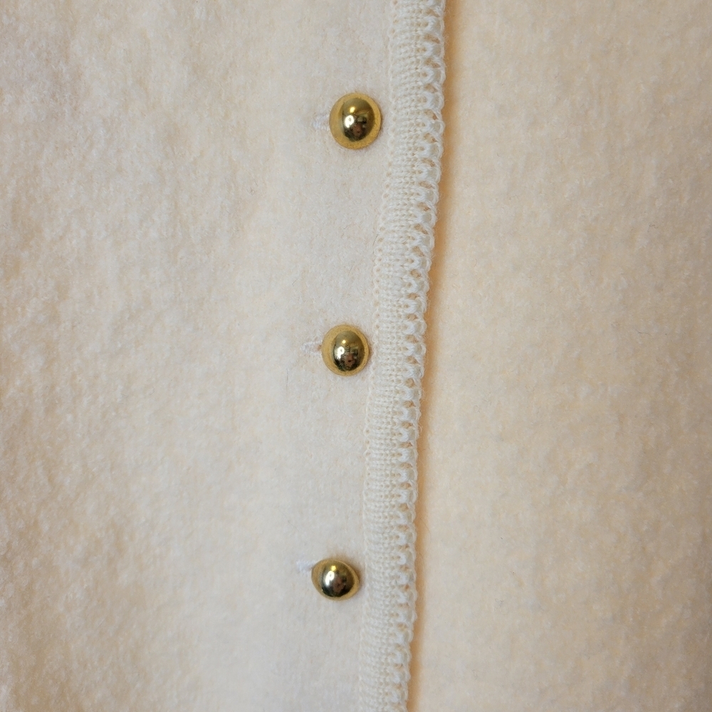 Tally Ho Wool Longsleeve Cropped Gold Button Cream Sweater, Size 8p - Picture 5 of 6